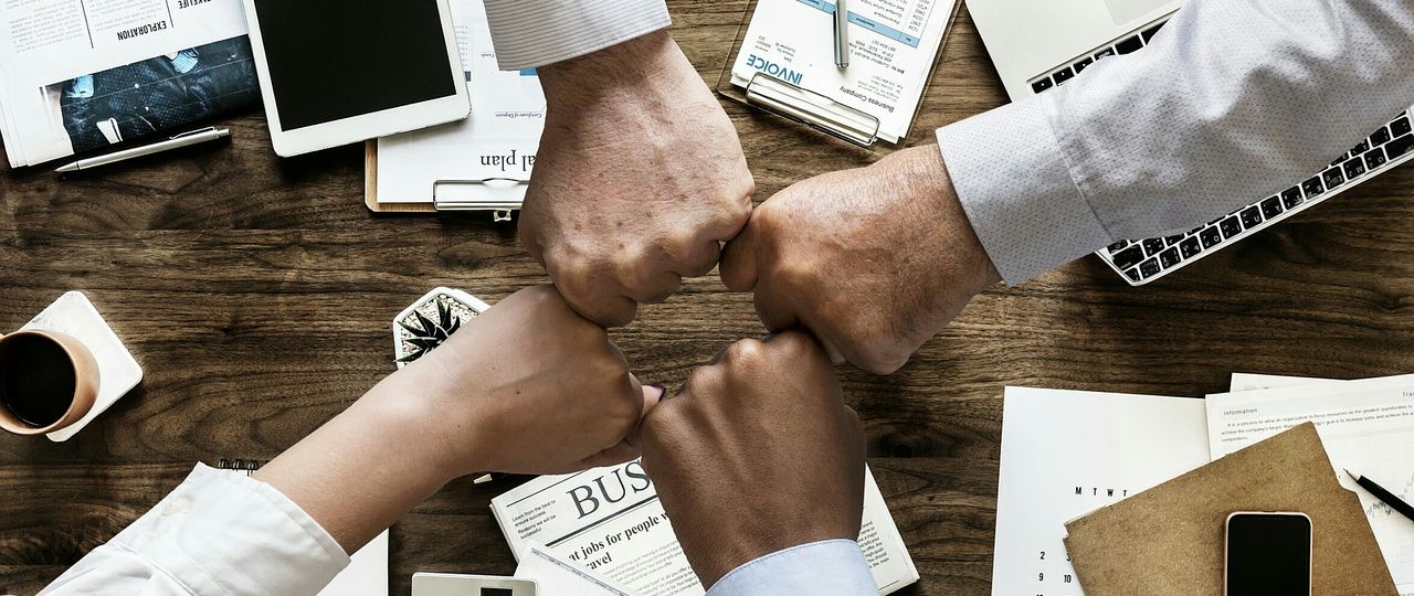 أربعة أدوات تساعد رواد الأعمال على إنجاز العمل بسهولة